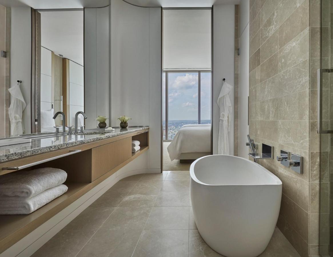 Four Seasons Hotel Philadelphia At Comcast Center Екстериор снимка